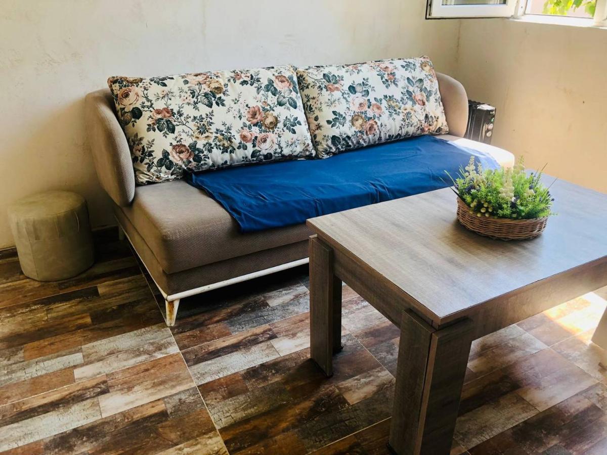 Rozmarin Нouse Makhinjauri Hotel Batoemi Buitenkant foto
